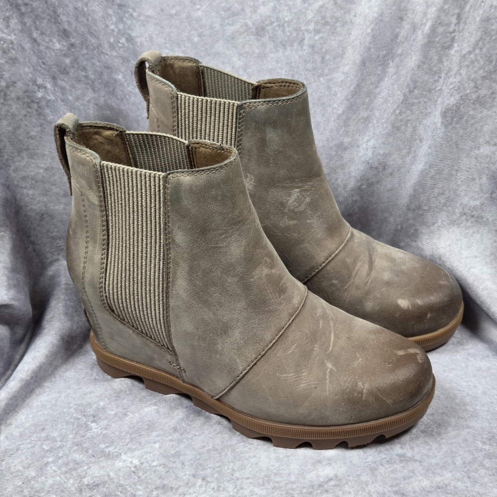 Sorel Joan of Arctic Wedge II Chelsea Khaki II Women's Boot Size 8